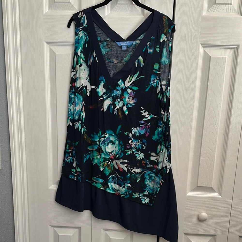 Simply Vera Wang Floral Sleeveless V-Neck Tank Top